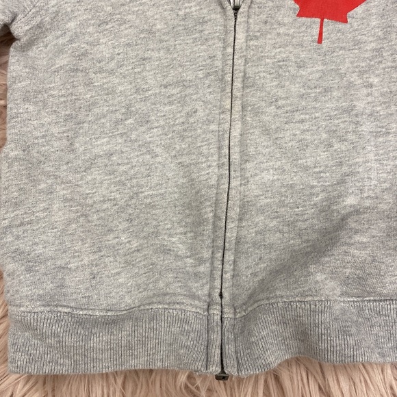 2T Canada sweater - Picture 4 of 5